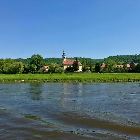 Ferienwohnung Natur Und Kunst Apartment