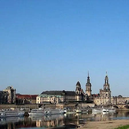 Ferienwohnung Natur Und Kunst Apartment