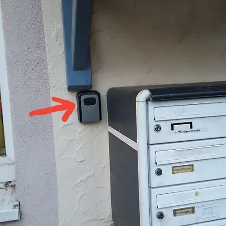 Oder Dresden-neustadt Inkl Parkplatz Mit Balkon Oder Terrasse 公寓