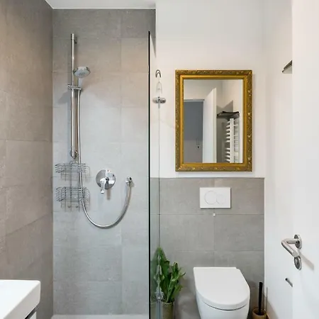 Modern Living In Neustadt Apartment