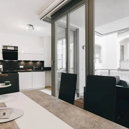 Dill Apartments Frauenkirchenblick Dresden I Apartment *