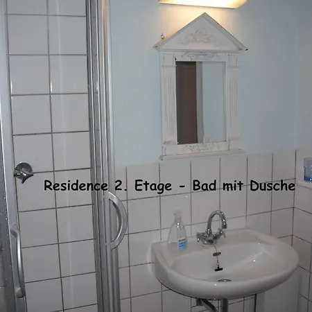 City-ferienwohnungen-dresden - Zentral Gelegen Im Haus Louisenstrasse 11 - Dresden-neustadt Апартаменты *