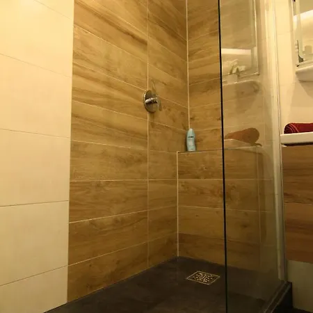 / Flat / Im Herzen Von Apartment Dresden