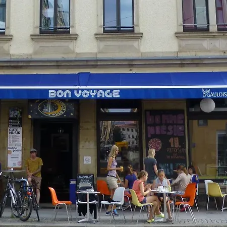 Mondpalast Hostel