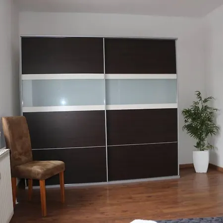 Zentralgelegene 4-raum Bis 8 Pers. Apartment