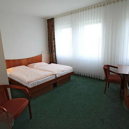 Otel Dormero Airport Dresden