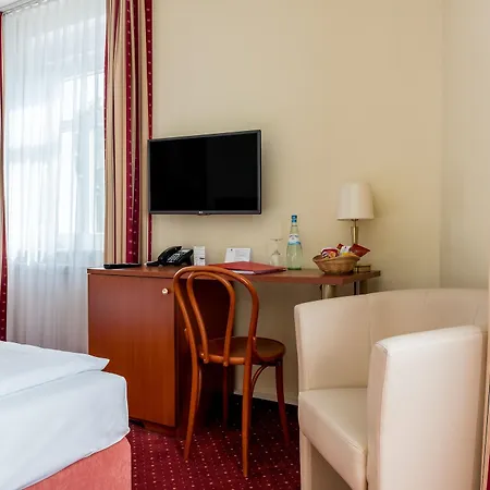 Azimut Apartahotel 4*