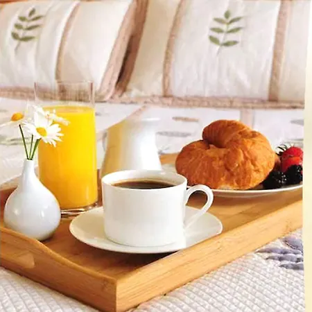 Bayerischer Hof Hotel 4*