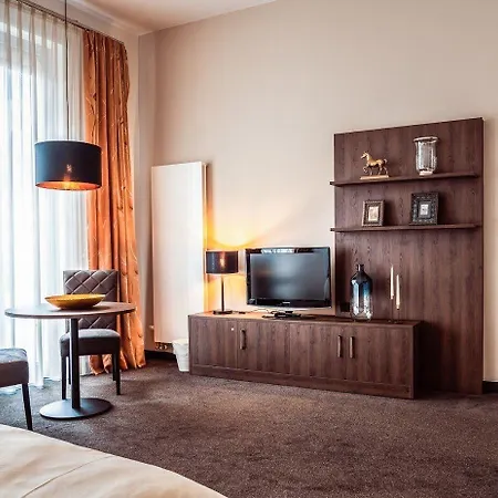 Aparthotel Neumarkt 4*