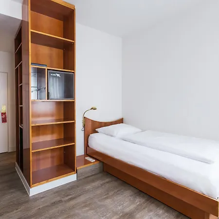 Dormero Airport Otel Dresden