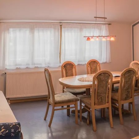 Hundemuede In * Dresden