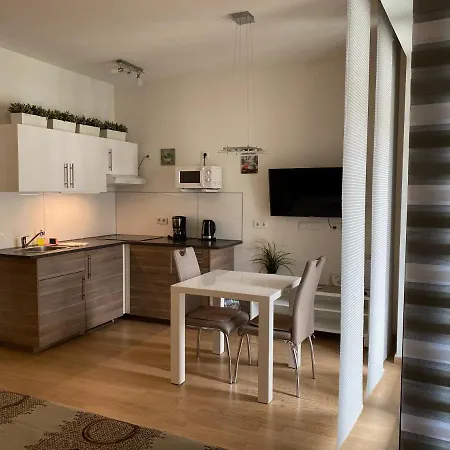Apartment Fewo Am Zwinger 2 *