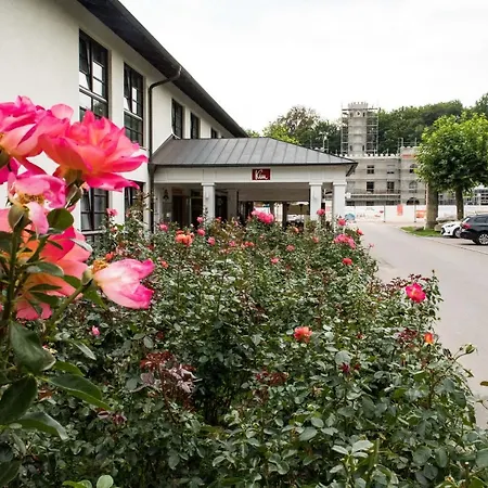 Hotel Kim Im Park 3*