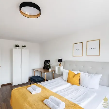 Pineapple Mitte Iii - Free Parking Apartman *