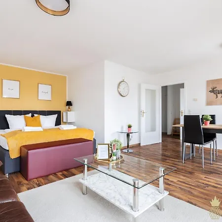 Pineapple Mitte Iii - Free Parking
