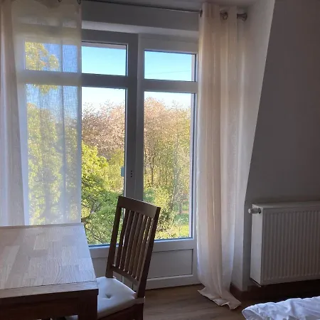 Apartment-haus Landeskrone 아파트