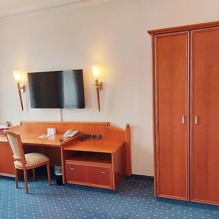 Bayerischer Hof 4* Dresden