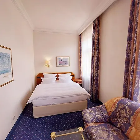 Hotel Bayerischer Hof 4*