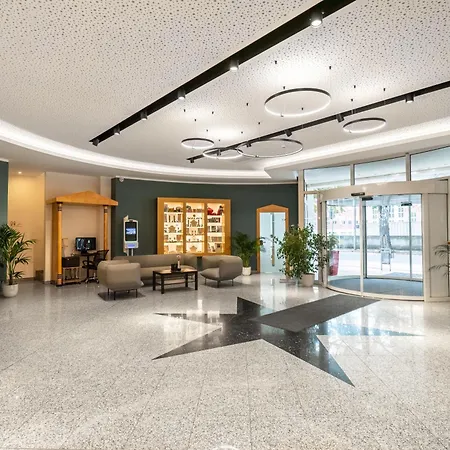 Azimut Apartahotel 4*