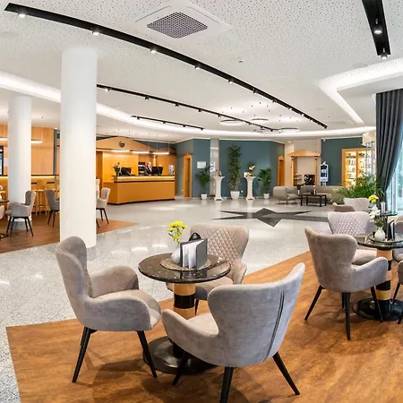 Azimut Apartahotel Dresde