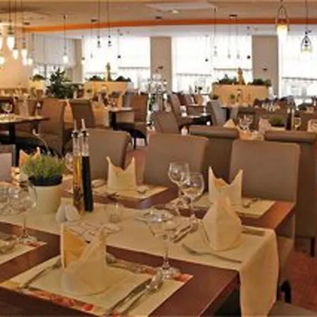 Courtyard By Marriott Hotel 4*