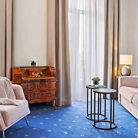 Bayerischer Hof 4* Dresden