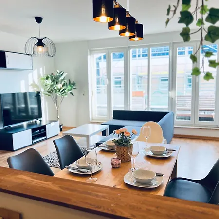 Stariva - Terrasse Ueber - Kaffeemachine - Netflix - Playstation - Brettspiele Apartment