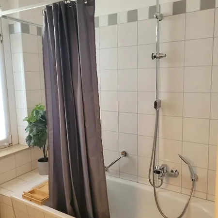 Leuben - Stylisch - Balkon - Kueche Dresden