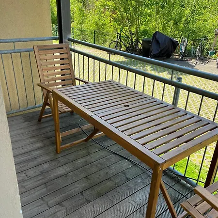 Apartment Leuben - Stylisch - Balkon - Kueche