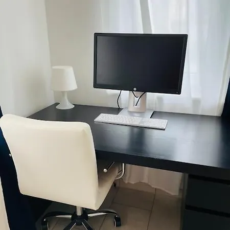 Studio-apartment Mit Balkon Dresden