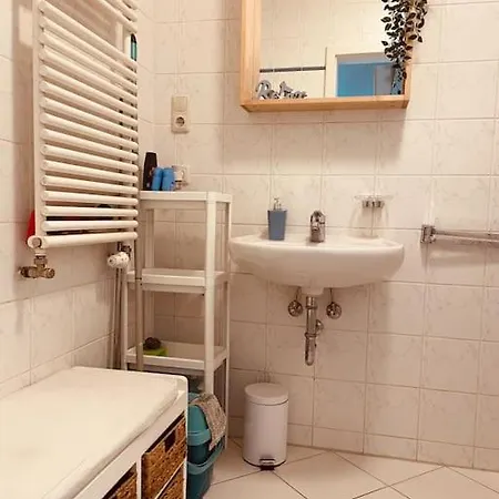 Apartamento Studio-apartment Mit Balkon *