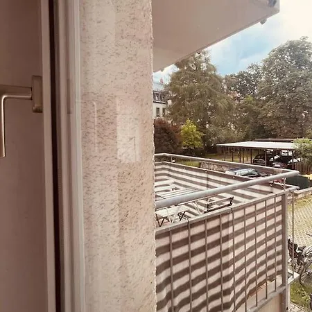 Apartamento Studio-apartment Mit Balkon Dresden