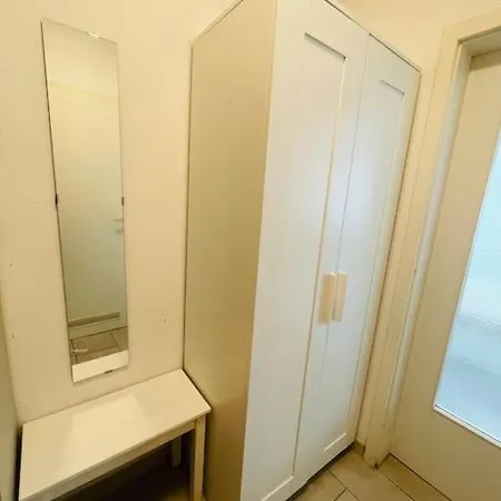 Studio-apartment Mit Balkon * Dresden