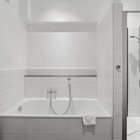Limehome Jordanstrasse 3*