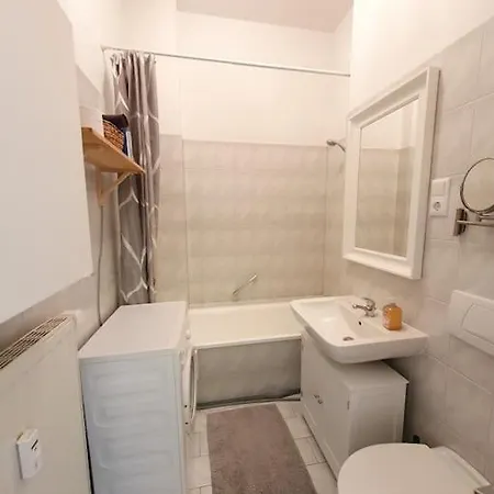 2 Near Station Neustadt In Neustadt Apartment *