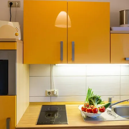 - 3 Apartment