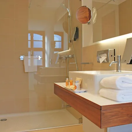 Amedia Plaza Dresden, Trademark Collection By Wyndham Hotel