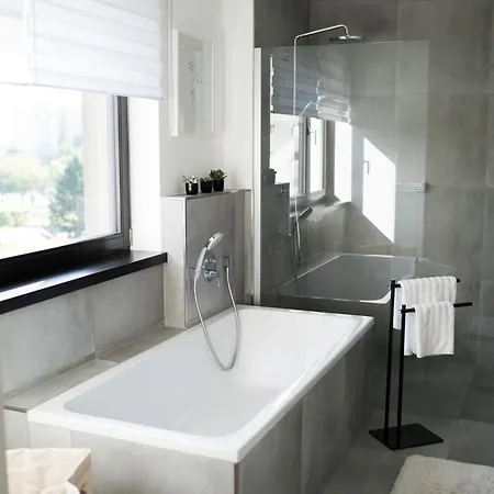 Apartamento Moderne Mit Grosszuegigen 100qm In Der Dresdner Altstadt Dresden