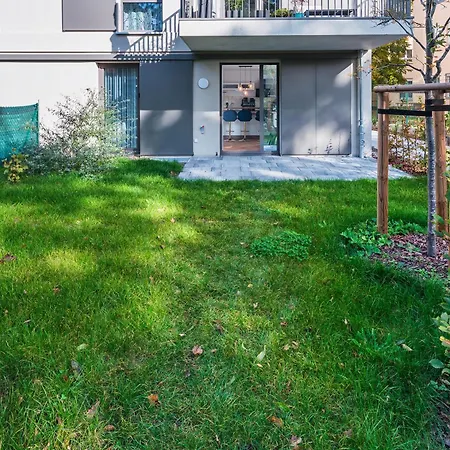 Am Grossen Garten - Terrasse & Parkplatz -8 Personen Apartment *
