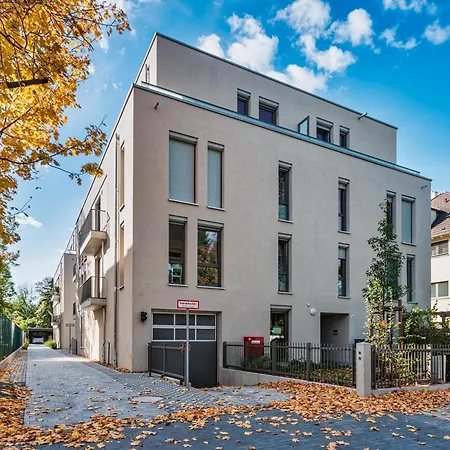 Apartment Am Grossen Garten - Terrasse & Parkplatz -8 Personen Dresden