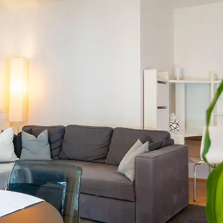 Apartment Wohnglueck Mit Balkon Im Preussischen Viertel