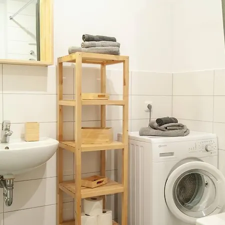 Apartment Wohnglueck Mit Balkon Im Preussischen Viertel