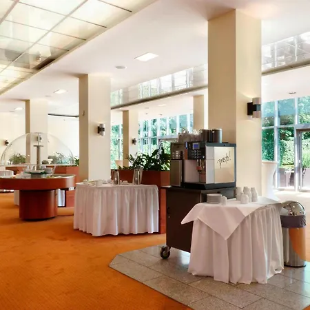 Courtyard By Marriott Hotel Dresden