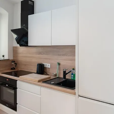 Kleines Fuer 3 Apartment *