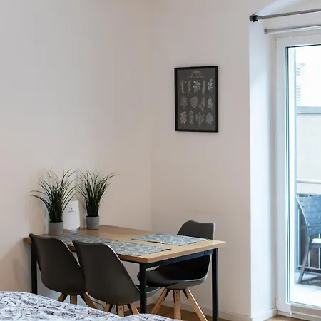 Kleines Fuer 3 Apartment