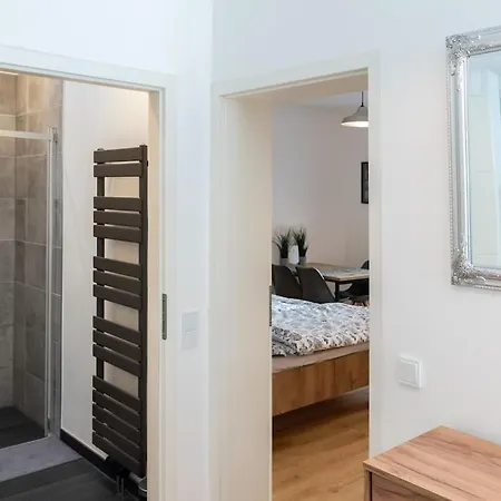 Kleines Fuer 3 Apartment *