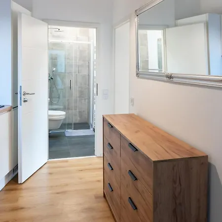 Kleines Fuer 3 Apartment Dresden