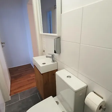Good Mit Kostenlosen Parkplaetzen 아파트호텔 *