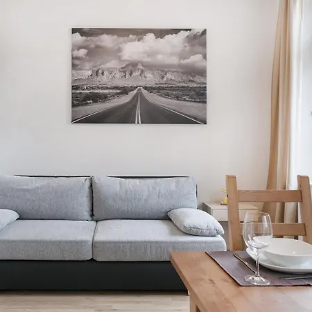 Gemuetliches Apartment 10Min Zur Neustadt -Netflix- Apartment *