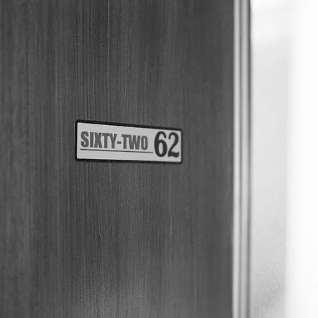 Sixty Two 62 Apartment *
